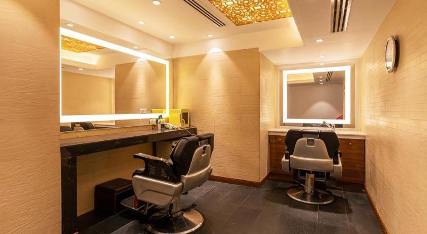 Dhaka Regency Hotel & Resort Экстерьер фото